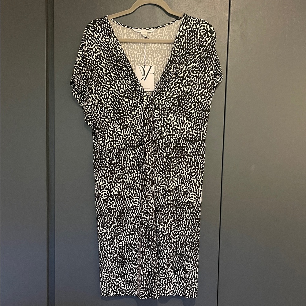 Diane Von Furstenberg Black and White Midi Dress
